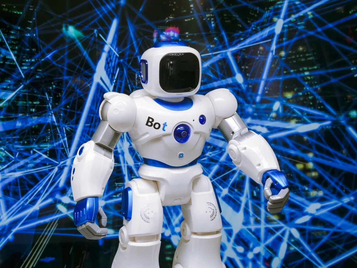 Futuristic AI robot representing workplace AI skills